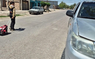 Una nena fue atropellada por una camioneta al salir de la escuela