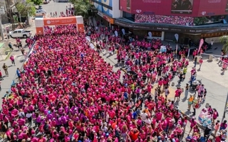 Anuncian cortes de calles por la maratón del cáncer de mama este sábado
