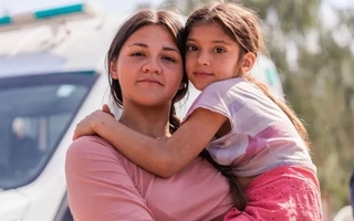 Trasladaron a Mendoza a la madre de la nena que murió en el incendio de La Chimbera