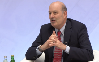 Sturzenegger criticó a empresarios por frenar la reforma laboral