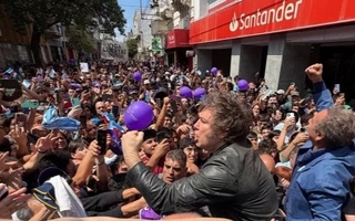 Javier Milei cerró la campaña en el norte argentino
