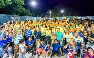 Cristian Andino desplegó una amplia recorrida por distintos departamentos