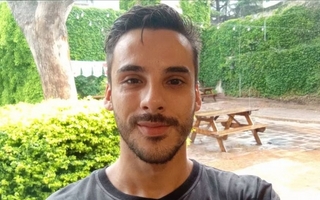 Fue con su novia de paseo, los asaltaron, lo empujaron al vacío y murió