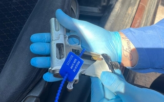 Un arsenal de armas y amenazas: detuvieron a un líder religioso