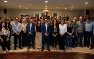 Cristian Andino reunió a más de 120 profesionales en un conversatorio