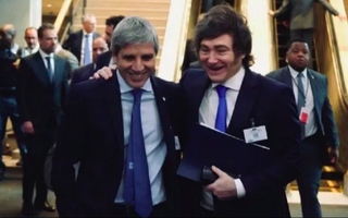 Luis Caputo pidió sostener el rumbo porque "el mundo mira a la Argentina"