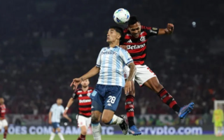Flamengo vence a Racing 1-0 en Maracaná y define la serie en Avellaneda 