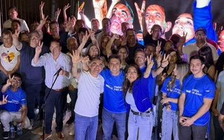 Cierre de campaña de Fuerza San Juan: críticas a Milei y apoyo militante