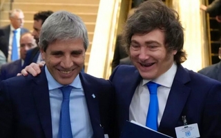 Milei y Caputo se reúne con el CEO de JP Morgan en busca de más apoyo financiero