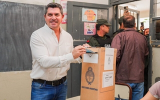Orrego llamó a “disfrutar la democracia” y destacó la Boleta Única en San Juan