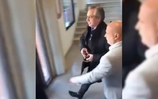 La tensa votación de Alberto: evitó a la prensa y se fue a las corridas