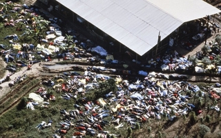 El día que 918 personas bebieron veneno por orden de su líder: la masacre de Jonestown