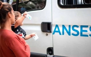 ANSES: con la AUH, ayuda escolar y lo retenido, familias cobrarán más de $1.115.000 en noviembre