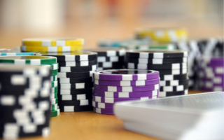 Tragamonedas: temáticas más populares y cómo elegir la mejor plataforma en San Juan