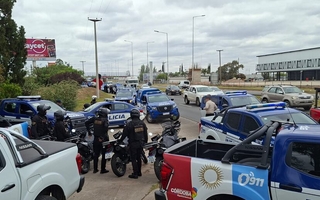 Una pareja se atrincheró en un hotel alojamiento: tuvieron que negociar con la policía