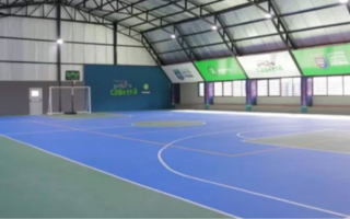 Un niño de ocho años sufrió muerte cerebral tras caerle un arco de handball en un club 