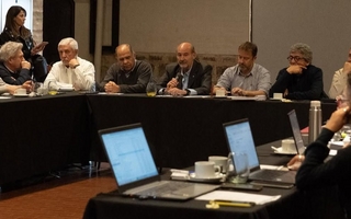 San Juan impulsa una Ley de Edulcoración con Jugos Naturales ante la Coviar