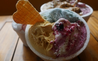 Un brasileño quedó encantado con helado argentino y se llevó 1kg en la valija