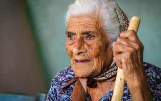 Rita y Natividad Páez: guardianas de la tradición textil en Jáchal