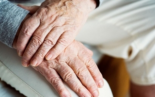 PAMI en la mira por retrasos en el pago de residencias geriátricas de San Juan