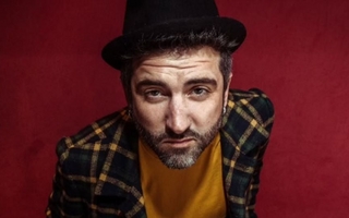 Denunciaron por abuso sexual al psicólogo de los famosos