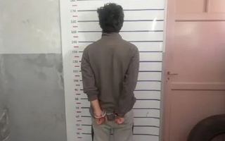 Arrestaron a un iglesiano de 20 años por acosar a chicos y tenencia de pornografía infantil