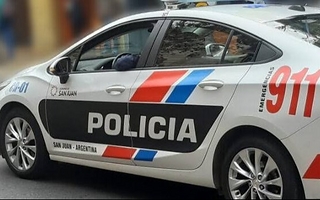Le robaron a un Uber en Pocito, atacaron a dos mujeres y cortaron a un nene
