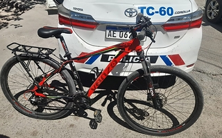 Robó una bicicleta y quiso escapar a pie, pero lo detuvieron
