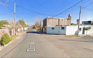 Un joven fue encontrado muerto en la calle en Concepción e investigan qué pasó
