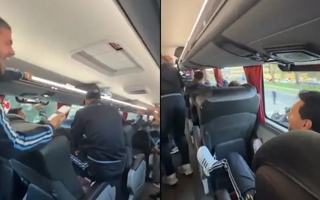 “No te vayas”: la canción que el plantel le hizo a Messi antes de su despedida