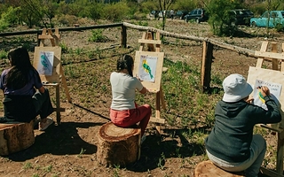 El Parque Sarmiento se llena de aves y prepara una jornada especial para la familia