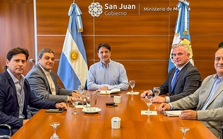 San Juan podría replicar con Los Azules el acuerdo con Vicuña