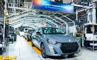 Stellantis analiza cerrar sus plantas automotrices en Argentina