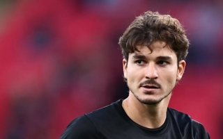 Julián Álvarez tomó una fuerte decisión tras su fallido pase al Barcelona