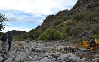 Hidráulica inició obras de reencauce en ríos de Valle Fértil