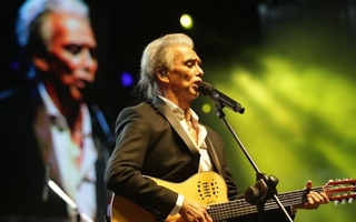 Jairo reveló qué canciones le cantará al papa León XIV: "Me honra mucho"