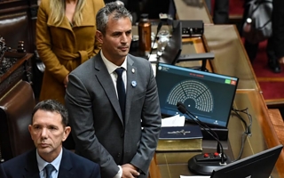 El oficialismo convocó a Diputados y busca evitar un revés para Milei