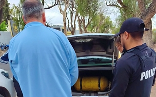 Cayó “Cuchillo” Díaz por un robo y le secuestraron el taxi