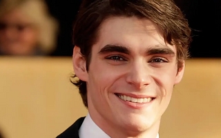 Conmoción en Hollywood por la muerte de RJ Mitte a los 34 años