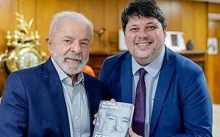 El Gobierno expulsó a un brasileño que criticó a Milei y le prohibió volver