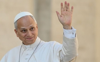 El Vaticano confirmó que el Papa León XIV tenía un tumor cancerígeno