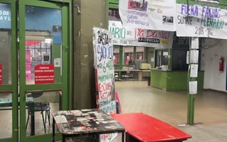 Estudiantes tomaron una facultad de la UBA como protesta