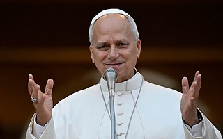 El papa León XIV pasó una noche tranquila tras la cirugía pulmonar