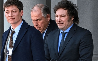 Santiago Caputo pidió recuperar Malvinas por el avance del islam en Reino Unido