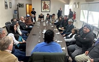 Gobierno y comunidades huarpes acuerdan obras hídricas ante El Niño