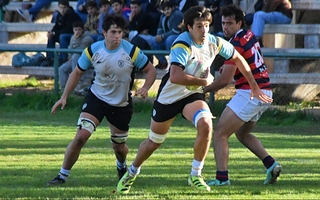Universitario vuelve al Cuyano y busca acercarse al Torneo del Interior