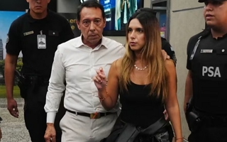 Detuvieron al padre de Agostina Páez por un presunto robo en Santiago