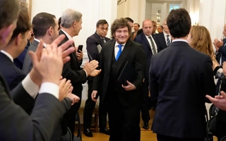 Endeudamiento familiar: la dura postura del Gobierno que genera polémica