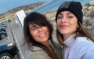 La familia de Tini Stoessel la dejó fuera de la foto por el Día de la Madre