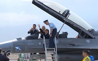El Gobierno autorizó una compra militar bajo secreto en plena tensión por Malvinas